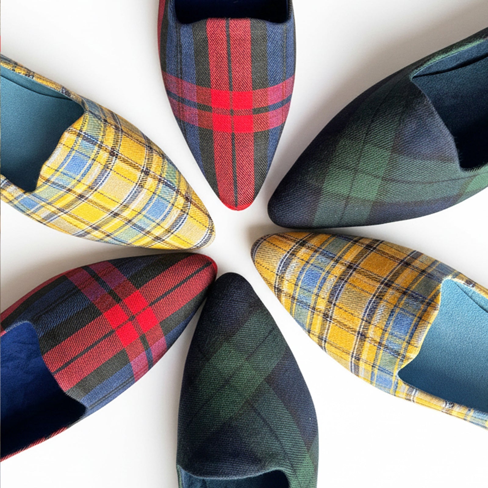 The Return Of Tartan: Mandarina’s Tartan Shoe Collection For 2026