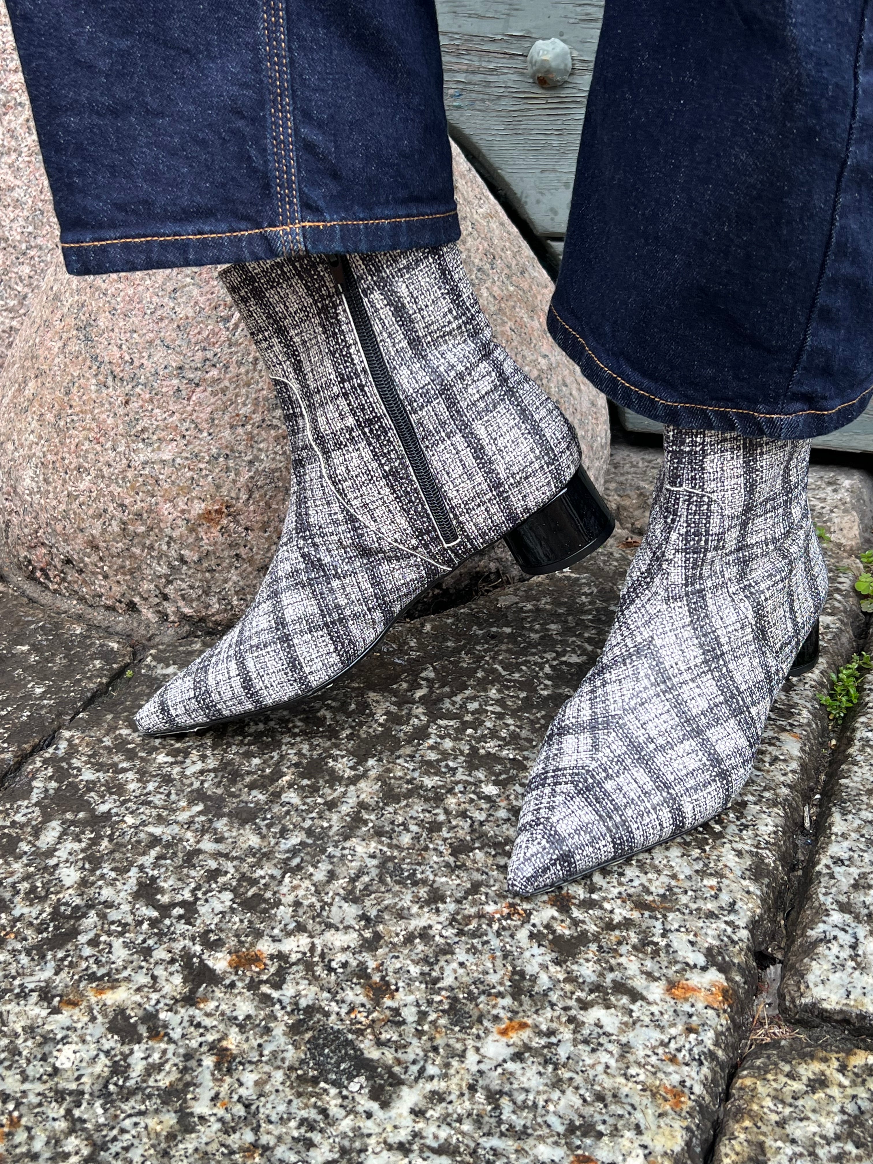 The Twiggy Tweed Pixie