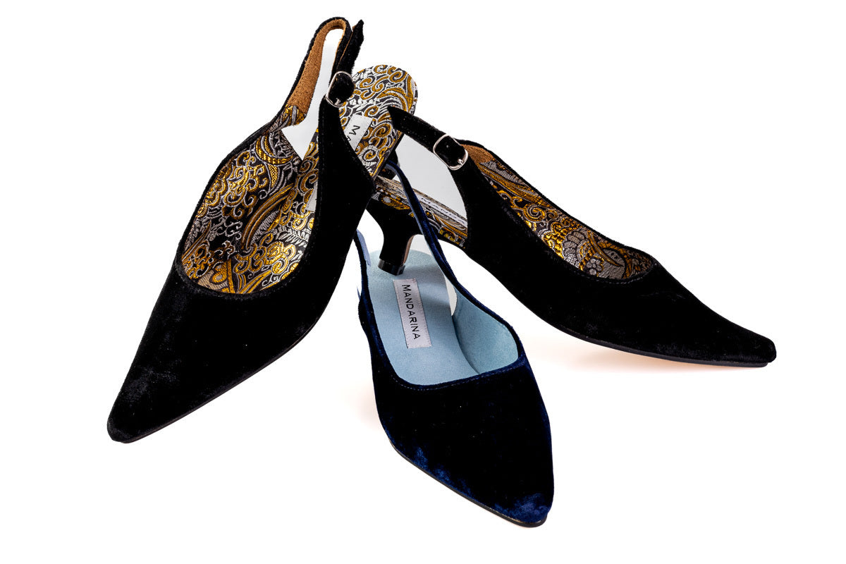 Venetia Kitten Heels / Black