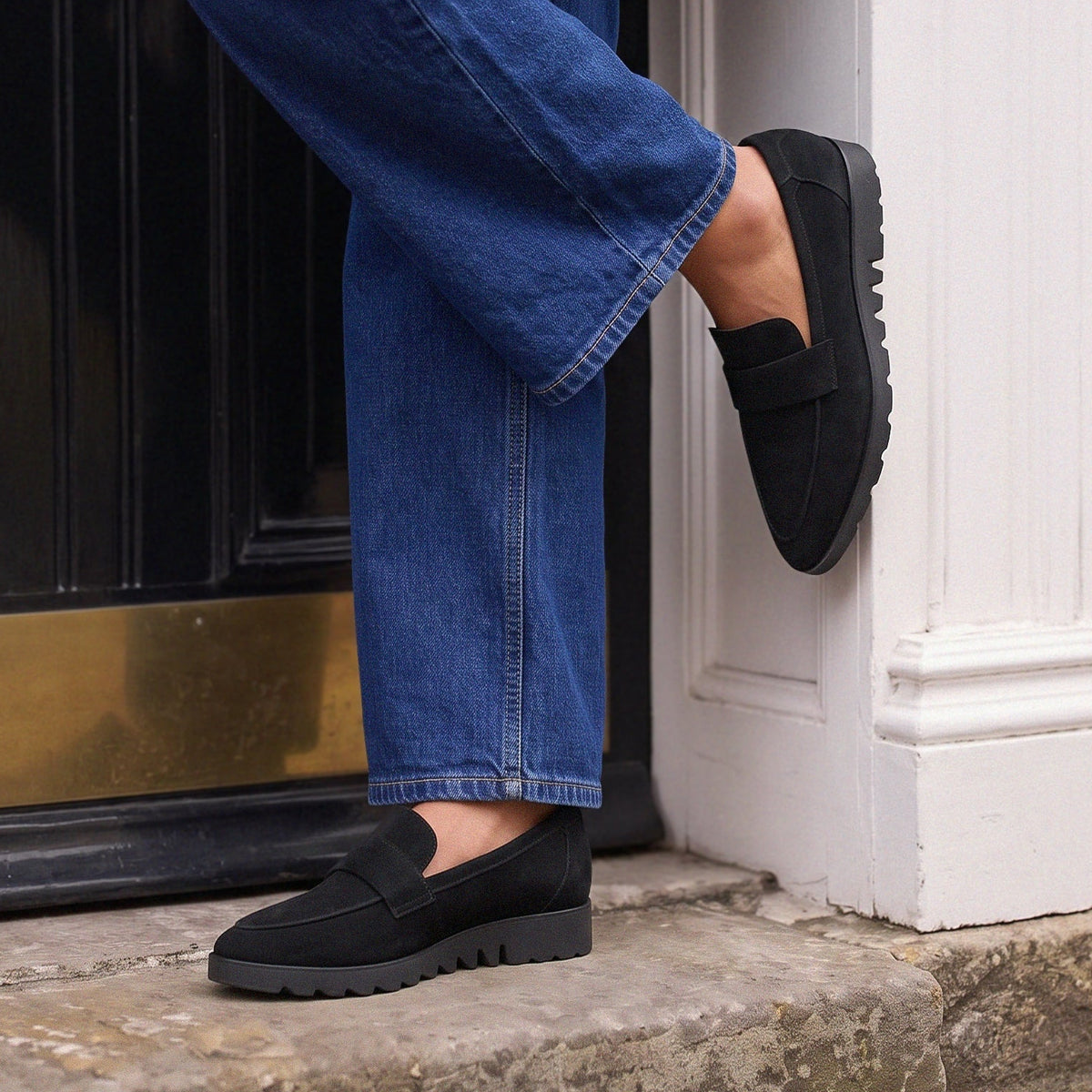 Lightweight Loafer / Black Suede