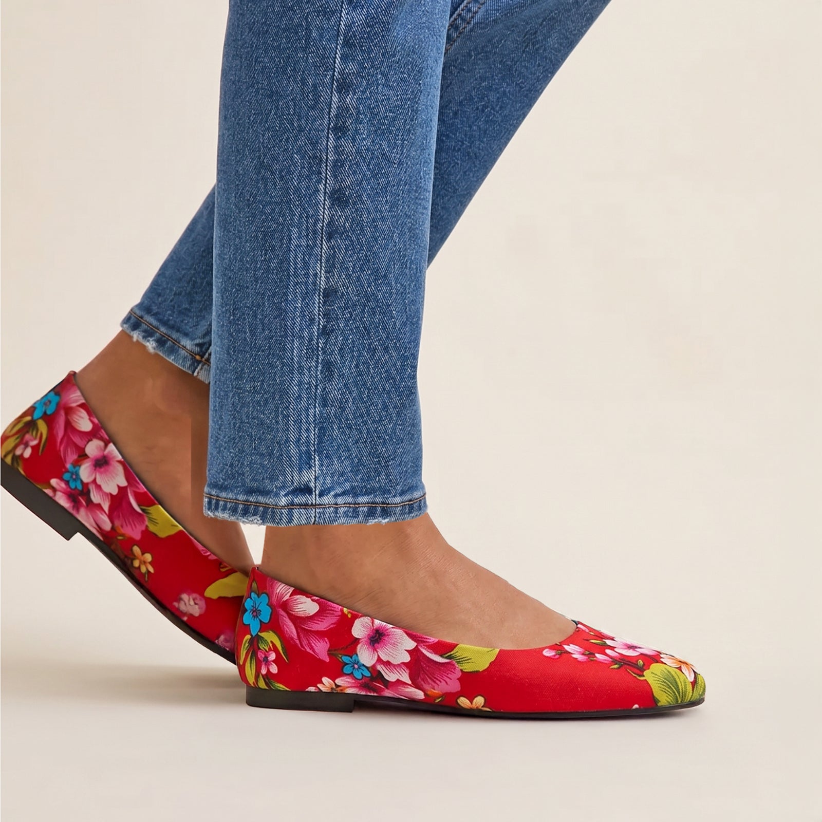 Red Peony Pumps