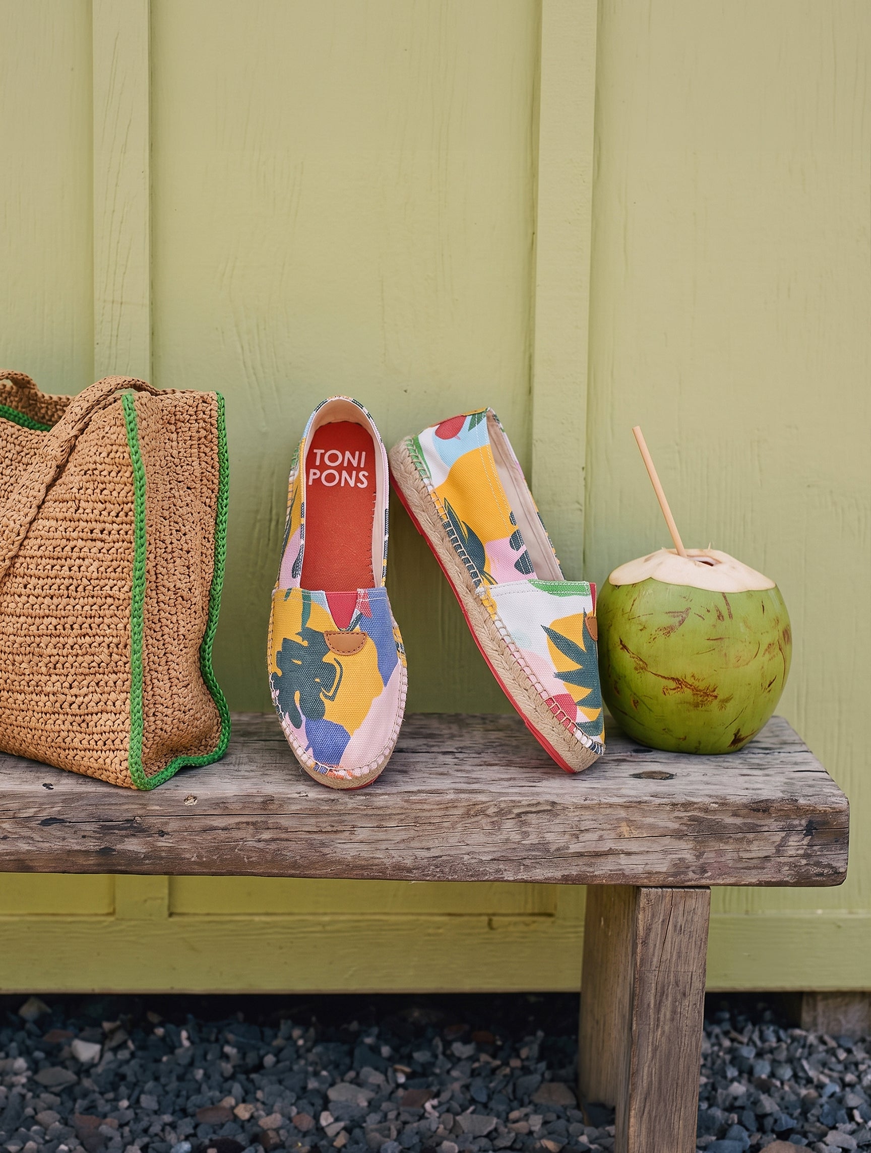 Hawaiian Tropic Canvas Flats
