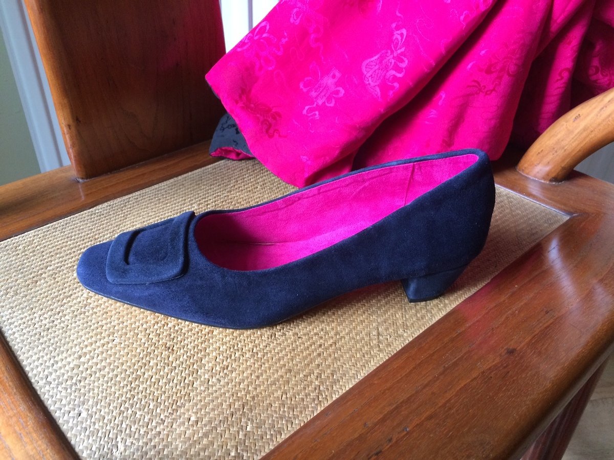 Annabelle Court Shoes / Navy