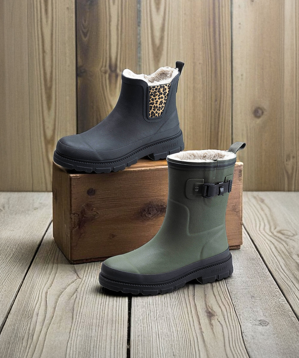 Garden Galoshes! Black Leo