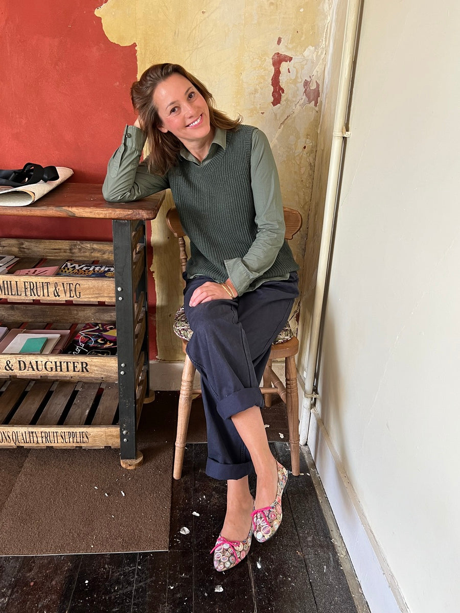 Vintage Bobbin Pattern Pumps