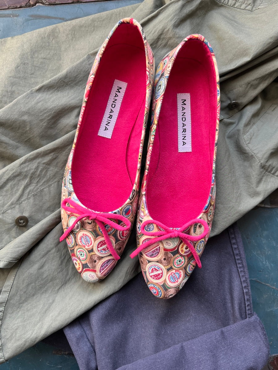 Vintage Bobbin Pattern Pumps