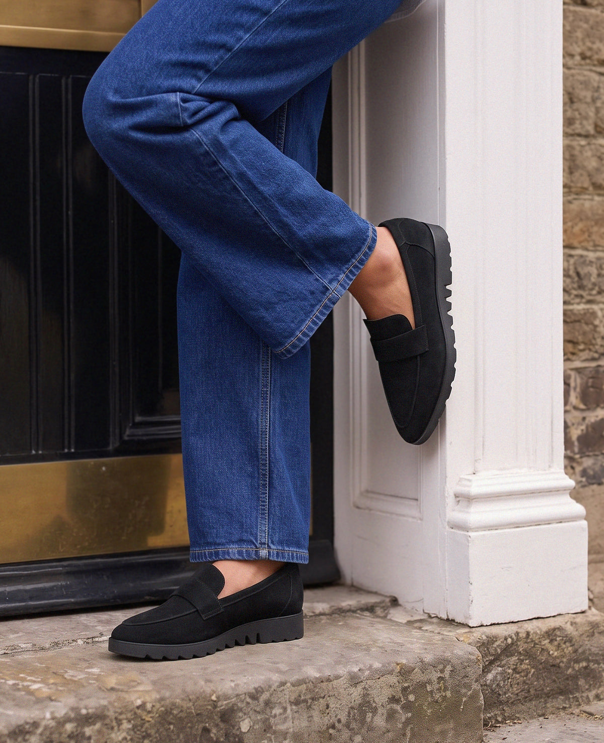 Lightweight Loafer / Black Suede
