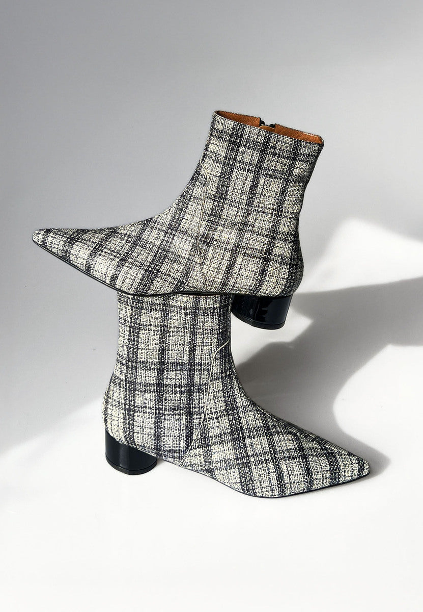 The Twiggy Tweed Pixie