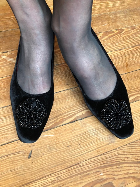 black velvet flat shoes  Thumbnail