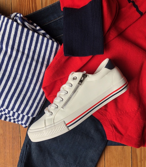 White sneakers with red and blue stripes Thumbnail