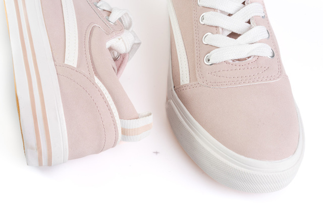 Light pink sneakers  Thumbnail