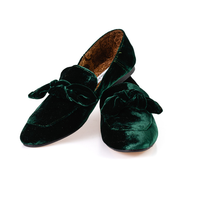 loafer shoes in green velvet