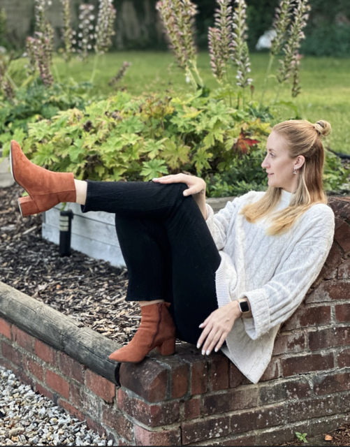 Solo boots deals for ladies