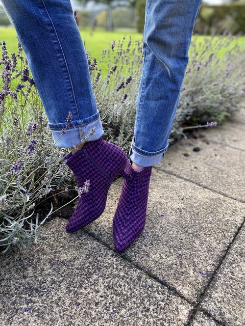 Brora Harris Tweed Pixie Boots / Bright Dogtooth Thumbnail
