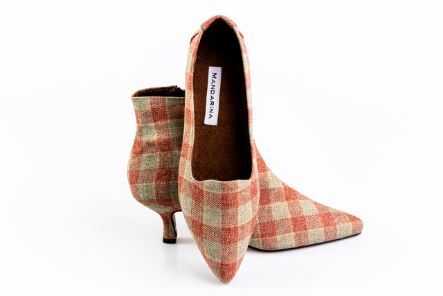 Maple Check Boots 