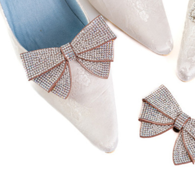 diamanté bow shoe clips Thumbnail