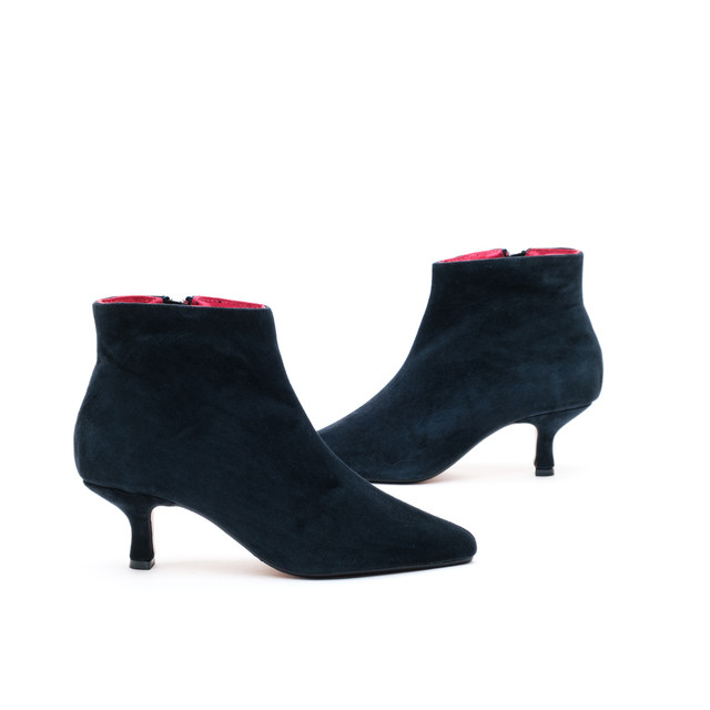 Petra Pixie Boots / Navy Suede