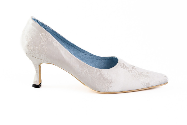 white satin wedding court shoe Thumbnail