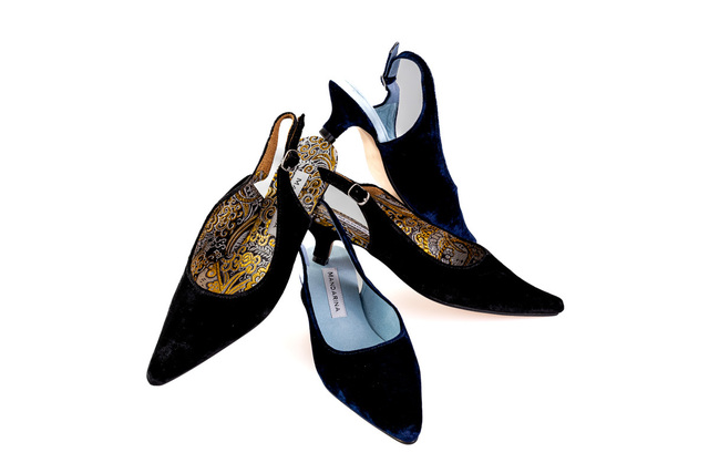 blue and black velvet shoes Thumbnail