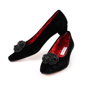 black velvet flat shoes 